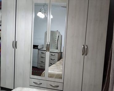 срочно связи переездом: Спальный гарнитур, Б/у, Двуспальная кровать, Комод, Шкаф, Самовывоз, цвет - Белый — 2