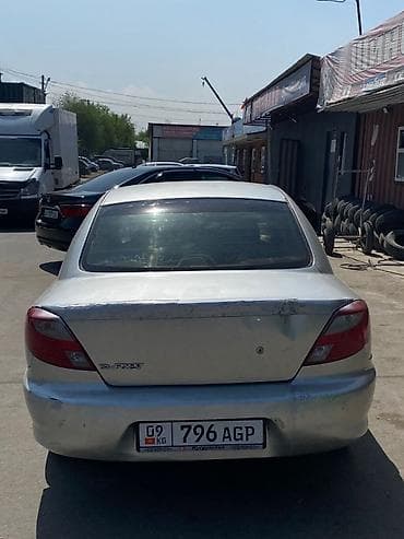 tayota progres: Седан компакт-класса, серебристый цвет, 4 двери, 5 мест. Легкосплавные — 10