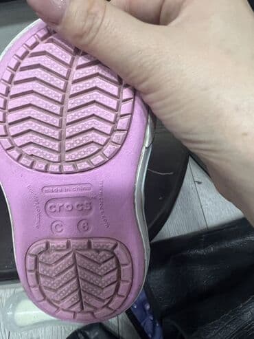 кроксы крокс crocs: Продаю детскую обувь, crocs- уги (Корея) тапочки домашние (Корея) — 2