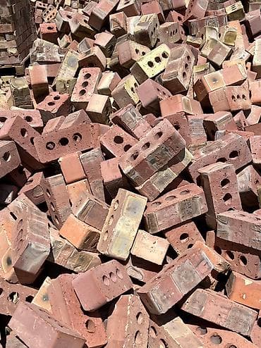 Кирпич - один из старейших и наиболее востребованных материалов в