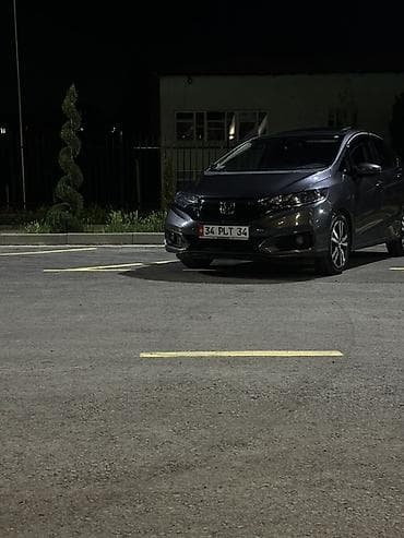 малометражки авто: Honda Fit: 2019 г., 1.5 л, Вариатор, Бензин, Хэтчбэк — 1
