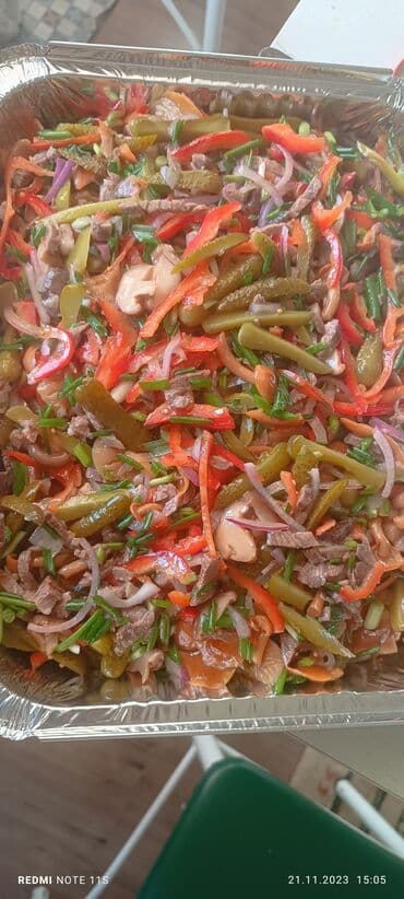 На заказ салаты и выпечка at lalafo.kg На заказ салаты и выпечка