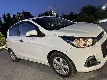 Транспорт: Chevrolet Spark: 2016 г., 1 л, Вариатор, Бензин, Хэтчбэк — 6