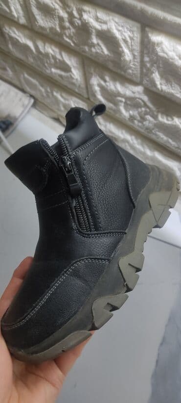 продать обувь: Детские зимние ботинки — 4