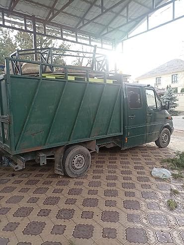 sprinter 4 4: GreenCar — услуга грузоперевозки Компания Greencar🟢 предоставляет — 4