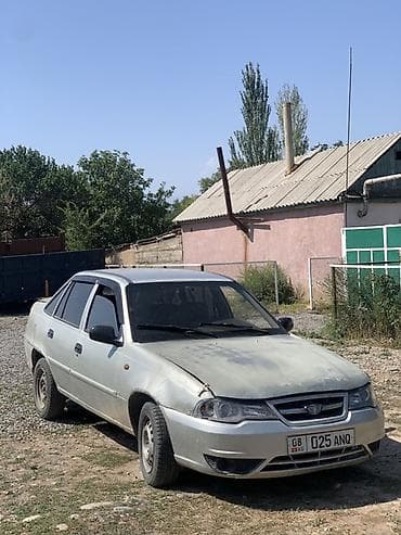 Daewoo Nexia: 2011 г., 1.5 л, Кол менен иштөөчү, Бензин, Седан — 4