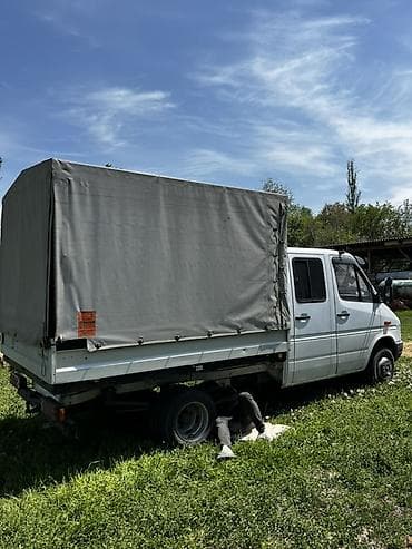 инструменты набор: Фургон-тент на базе Mercedes-Benz Sprinter (двухрядная кабина — 4