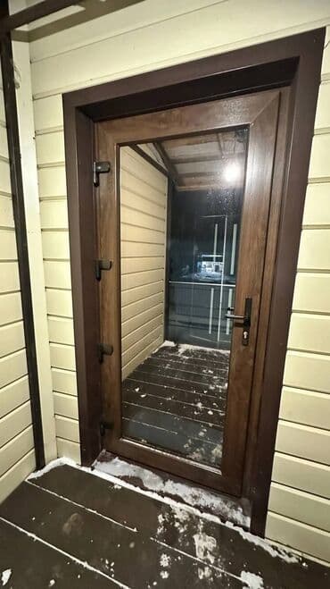 пластиковые витражи: Универсальная остекленная входная дверь из ПВХ, подходящая для — 5