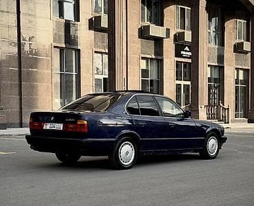 Унаа: BMW 5 series: 1990 г., 2 л, Кол менен иштөөчү, Бензин, Седан — 5