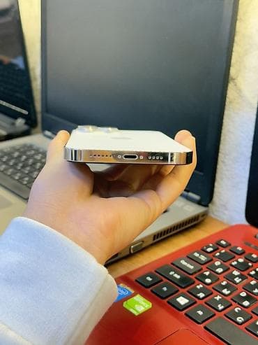 xbox 360 250: IPhone 13 Pro Max, Б/у, 256 ГБ, Белый, Зарядное устройство, Защитное стекло, Чехол, В рассрочку, 80 % — 4