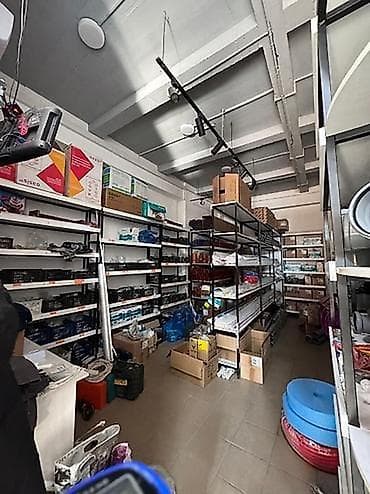 o store: 12 мкр дом Сдается магазин Площадь:85м2 1 линия С ремонтом — 1