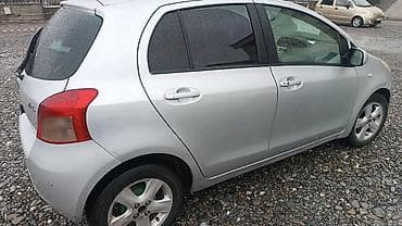 Продажа авто: Toyota Yaris: 2007 г., 1 л, Робот, Бензин, Хэтчбэк — 3