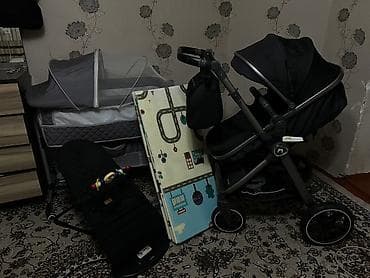 За все прошу 12000 Коляска 2 в одном в комплекте сумка чехол зимний