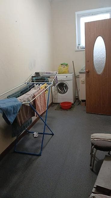 этажи: 1 комната, 35 м², Индивидуалка, Цокольный этаж этаж, Старый ремонт — 5