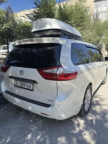 range over: Toyota Sienna: 2016 г., 3.5 л, Автомат, Бензин, Минивэн — 7