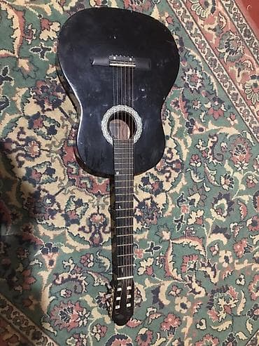 Классическая акустическая гитара, черного цвета. Характеристики: - at lalafo.kg Классическая акустическая гитара, черного цвета. Характеристики: -
