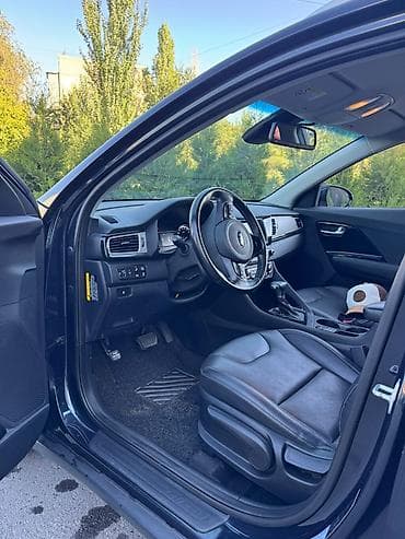 h rv: Kia Niro: 2018 г., 1.6 л, Автомат, Гибрид, Кроссовер — 2