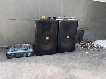 Б/у, Концертный, Есть усилитель, Каналов: 8, Разъем: USB порт, Есть эквалайзер