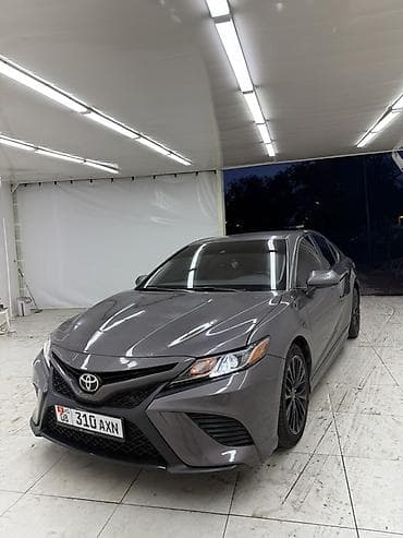 Toyota Camry: 2019 г., 2.5 л, Автомат, Бензин, Седан — 2