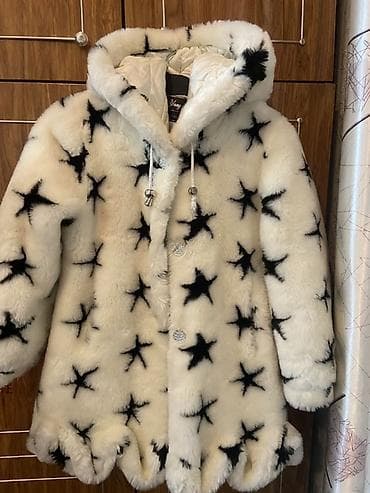 Другая женская одежда: Шуба- с капюшоном из искусственного меха. - Цвет: молочный с — 1