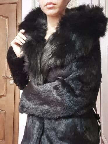 Красота и здоровье: Продаю шубу кролик 100% мех. Хорошее состояние, размер M-L. Отдам за — 10