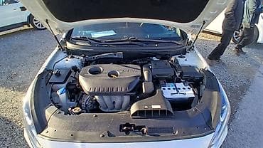 hyunda: Hyundai Sonata: 2017 г., 2 л, Автомат, Газ, Седан — 3