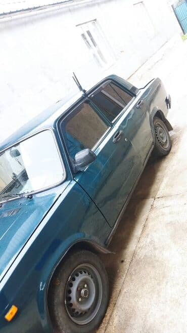 машины с российскими номерами: ВАЗ (ЛАДА) 2107: 2007 г., 1.5 л, Механика, Бензин, Седан — 3