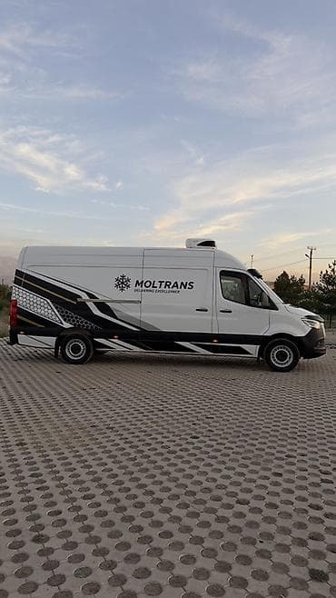 эвакуатор работа: Mercedes-Benz Спринтер: 2019 г., 2.2 л, Автомат, Дизель — 3