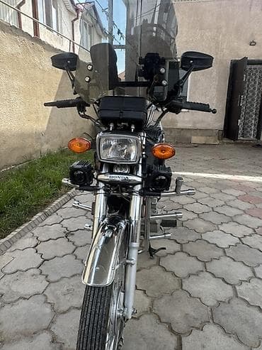 125 кубов: Мотоцикл Honda CG 125 (125 см³) Описание и комплектация: - — 3