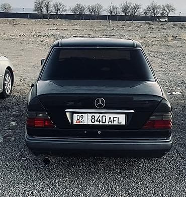 audi 80 сатылат: Mercedes-Benz W124: 1994 г., 2.2 л, Кол менен иштөөчү, Бензин, Седан — 6