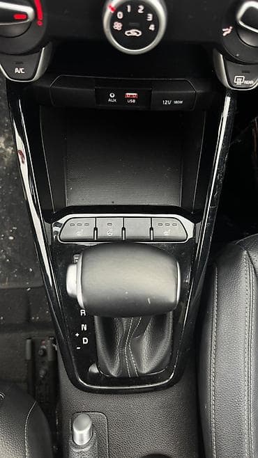 кия стонинг: Kia Stonic: 2019 г., 1.4 л, Автомат, Бензин, Кроссовер — 5