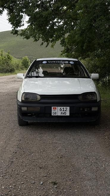Volkswagen Golf: 1992 г., 1.6 л, Механика, Бензин, Хэтчбэк at lalafo.kg Volkswagen Golf: 1992 г., 1.6 л, Механика, Бензин, Хэтчбэк