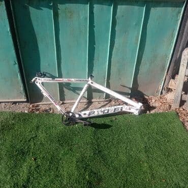 акб на электровелосипед: - Материал: металл (сталь/алюминий — классическая жесткая рама без — 12