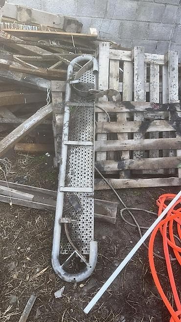 спринтер дверь: Наружные накладки порогов Mercedes-Benz, Б/у — 1