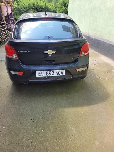 киа карнивал салон: Chevrolet Cruze: 2012 г., Хэтчбэк — 1