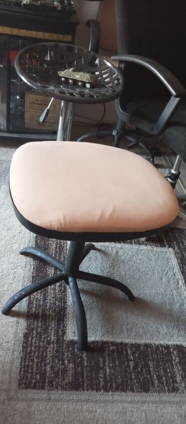 функциональная кровать для лежачих больных: Крутящийся стул — 2