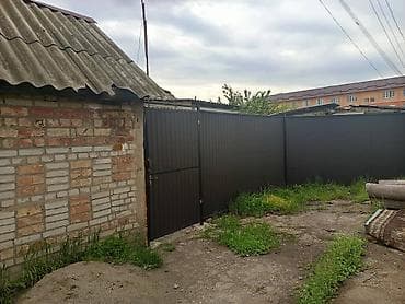 продаю 2 ком кв аламедин 1: Продаётся дом.барачного типа.3комнаты+кухня+веранда.душь,туалет в — 9
