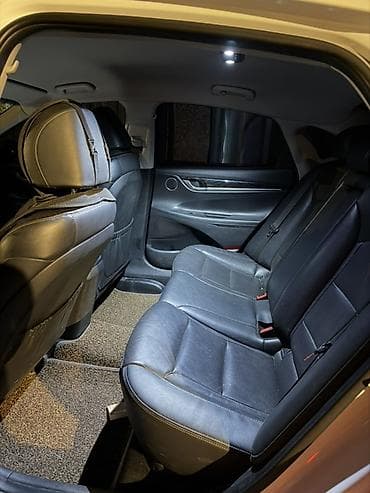 самсунг sm6: Hyundai Grandeur: 2018 г., Седан — 4