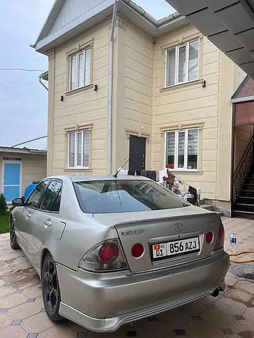 Транспорт: Lexus IS: 2003 г., 2 л, Автомат, Бензин, Седан — 2