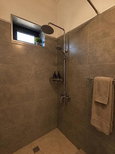 Ысык-Көлдө эс алуу: 🏡 Сдается коттедж на Иссык-Куле! Уютный коттедж расположен рядом с — 2