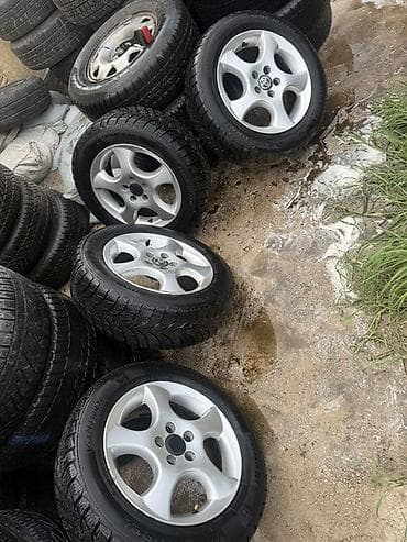4: Комплект из 4 колес в сборе: легкосплавные диски Toyota + зимние шины — 1