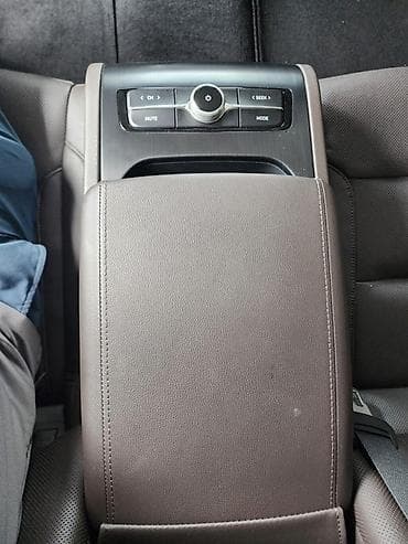 салон автомобиля: Hyundai Grandeur: 2020 г., 3 л, Газ — 7