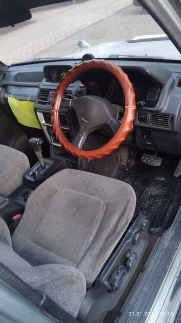 пневма аморт: Mitsubishi Pajero: 1993 г., 2.5 л, Автомат, Дизель, Жол тандабас — 2