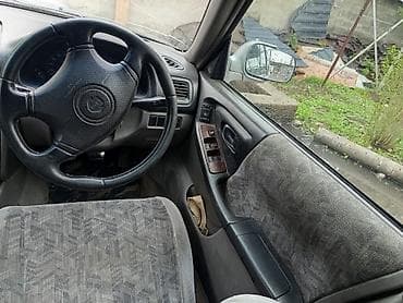 дом передвижной: Subaru Forester: 1997 г., 2 л, Ручные, Бензин, Универсал — 8