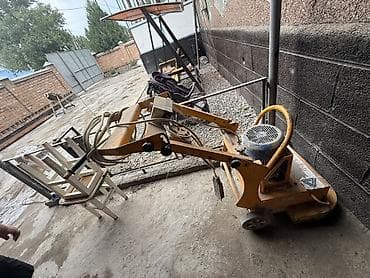Напольная шлифовальная машина по бетону/эпоксидным покрытиям ЕСТЬ