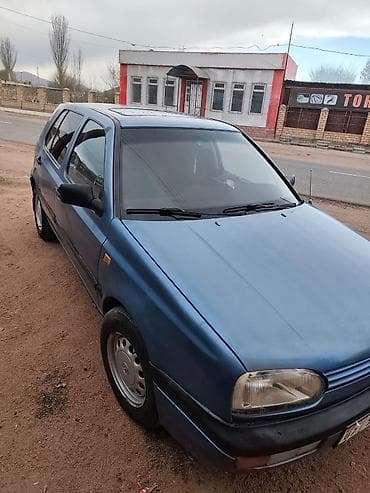 toyota axio: Volkswagen Golf: 1994 г., Ручные, Хэтчбэк — 3