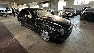 Mercedes-Benz E-класс AMG: 2000 г., 3.2 л, Автомат, Бензин, Седан — 5