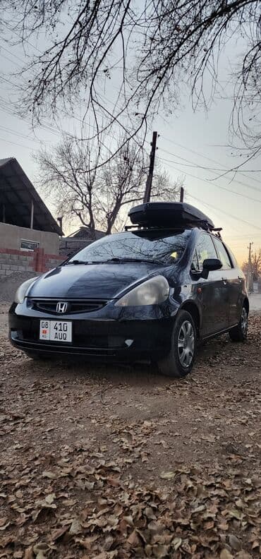 golf plus: Honda Jazz: 2002 г., 1.3 л, Механика, Бензин, Хэтчбэк — 1