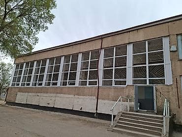 установка плинтусов: ПВХ-изделия и остекление под ключ - Изготовление и монтаж пластиковых — 4