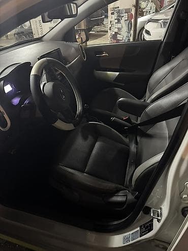 Транспорт: Kia Morning: 2018 г., 1 л, Автомат, Бензин, Хэтчбэк — 2